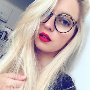 Meet your Posher, Catherine